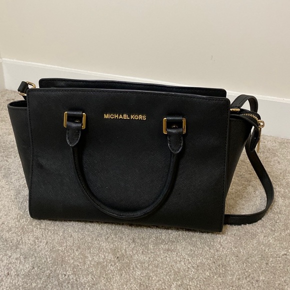 Michael kors Selma purse in black - Picture 1 of 7